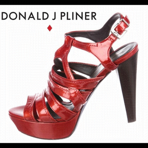 Donald J. Pliner Red Cleva Gladiator Patent Sandals Sz 8
